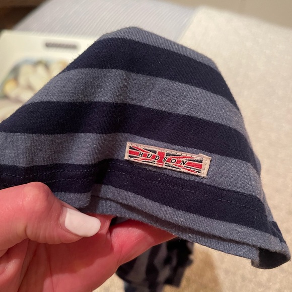 Hudson tee + Zara jeans bundle - Picture 6 of 7